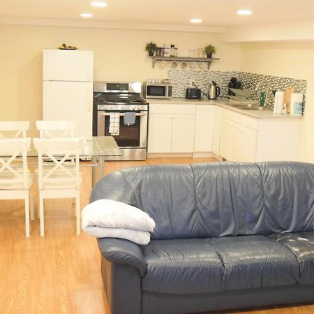 Richview Gardens Apartment Toronto Bagian luar foto